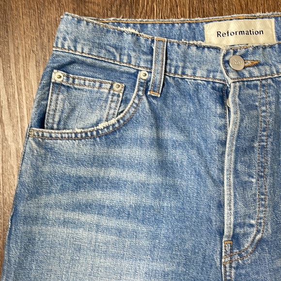 Reformation High Rise Seamed Straight Leg Raw Hem 
 Sz 27 - Picture 6 of 8